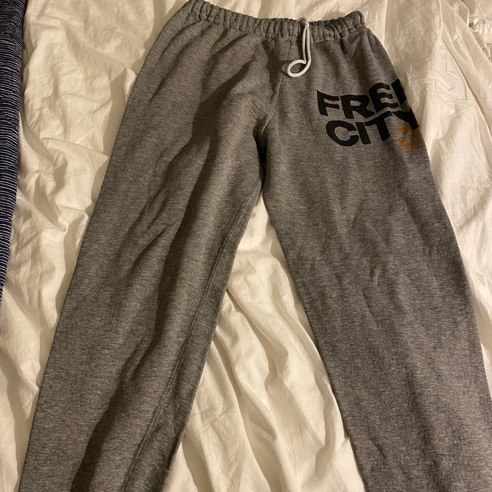 Free city iconic sweatpants Heather grey size M